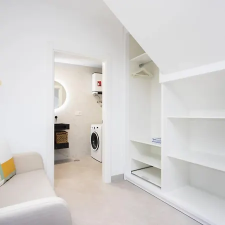 Sunnyland Teresitas Beach Apartment